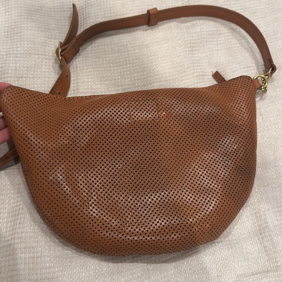 Clare V Grande Fanny - Picture 4 of 6